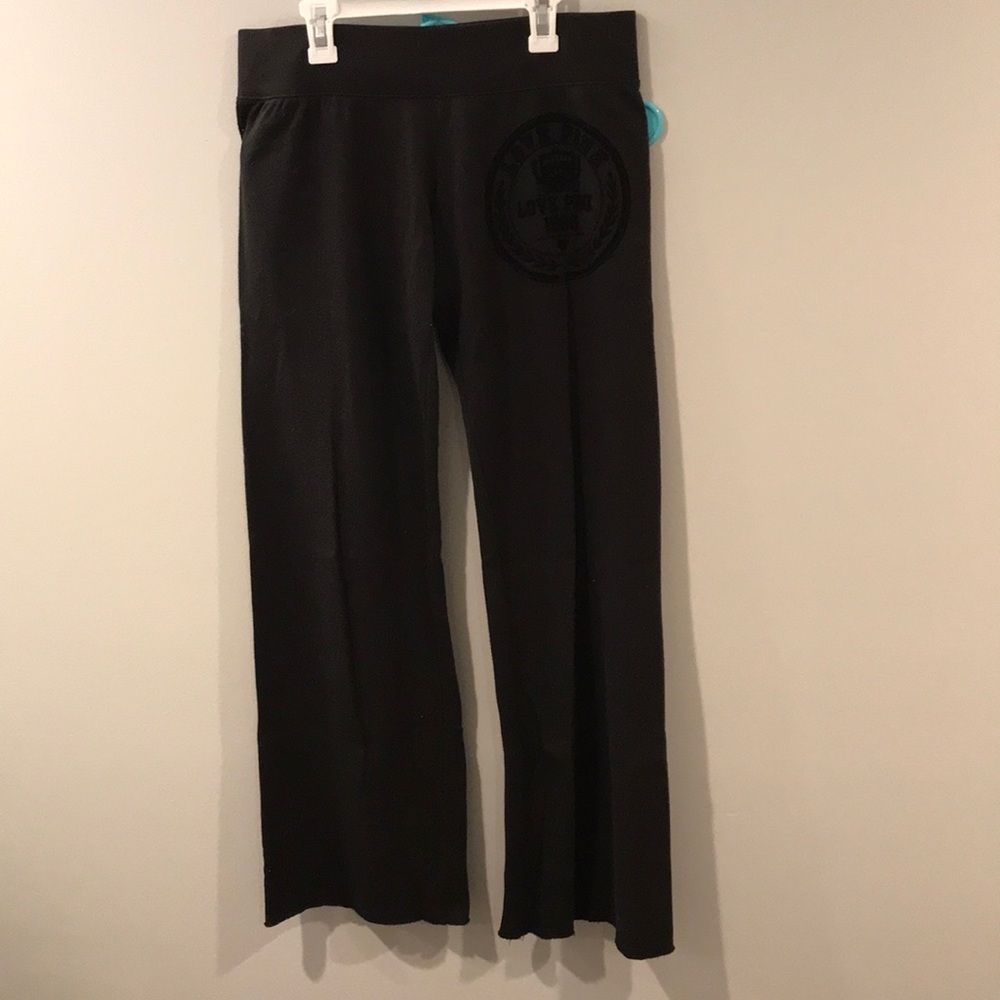 Women’s Love pink sweat pants